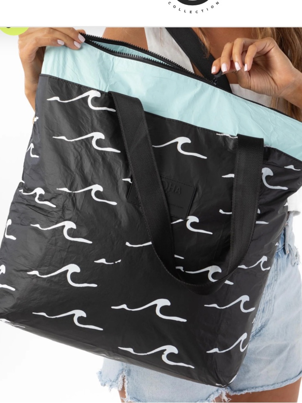 ALOHA Collection Black Tote with White Wave Print and Light Blue Lining - Picture 3 of 12